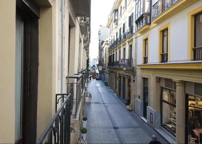 Comodo Apartamento En La Parte Vieja, Old Town